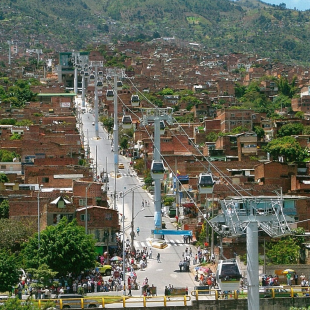 ブラジルの単線自動循環式普通索道 写真